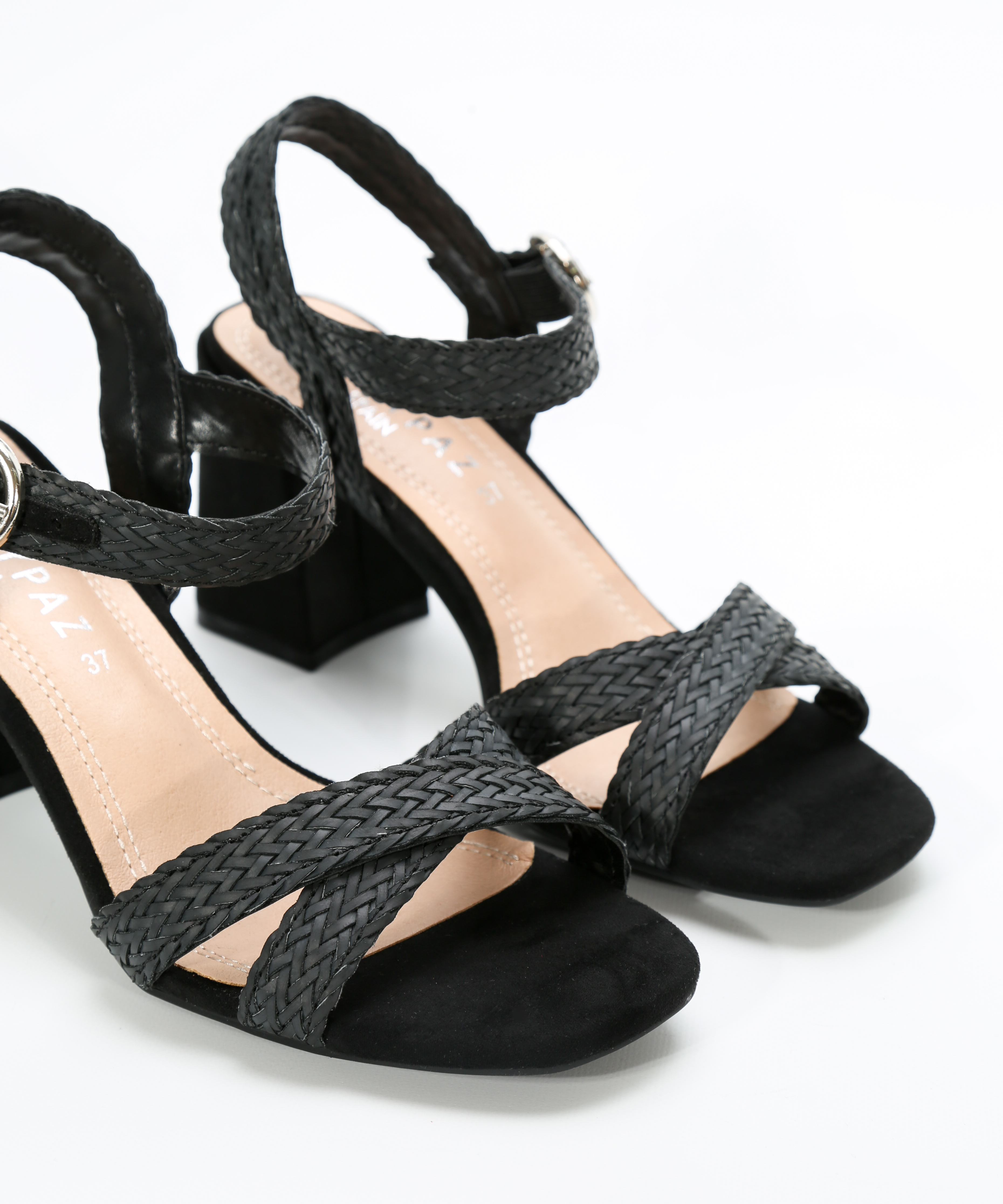 Sandalias tacón tiras trenzadas image number null